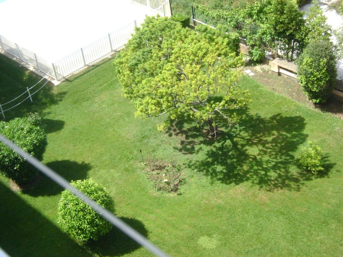 Jardins Du Pont Du Lys Apartamento Juan-les-Pins Exterior foto